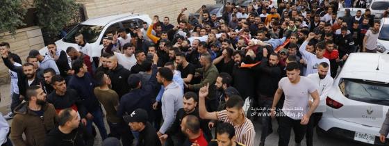 بالصور: جنين: اللحظات الأولى لاستشهاد الشابين شأس كممجي ومصطفى أبو الرب
