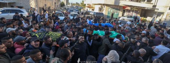 بالصور : مسيرة غاضبة تجوب بالشهداء شوارع جنين