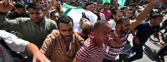 بالصور ; تشييع شهداء معركة ' طوفان الأقصى ' في مدينة خانيونس جنوب القطاع