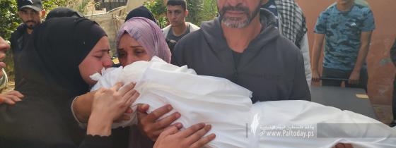 وداع 8 شهداء بينهم طفل بقصف الاحتلال مجموعة من المزارعين بحي السلام جنوب شرق خانيونس