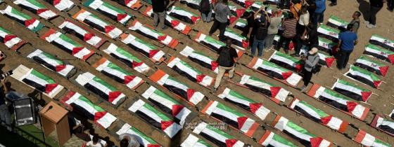 غزة تنظم أكبر جنازة لتشييع 120 شهيداً من عائلتي الحساينة وأبو شريعة