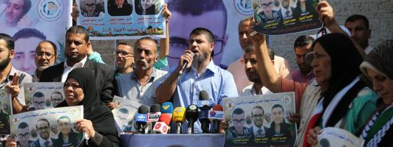بالصور : مؤتمر صحفى لمهجة القدس للحديث عن الوضع الصحى للأسرى المضريبن