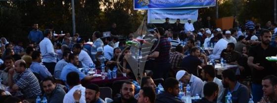 بالصور:سرايا القدس تنظم إفطاراً جماعياً لعوائل الشهداء وأصحاب البيوت المدمرة