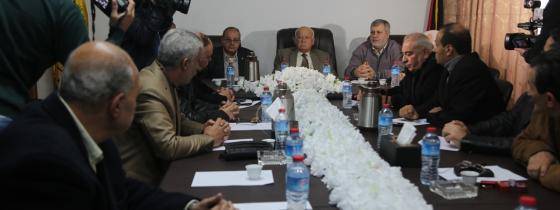 بالصور:بالصور اجتماع الفصائل الفلسطينية بمكتب زكريا الاغا بغزة