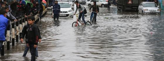 بالصور:أمطار الخير تتساقط على محافظات قطاع غزة