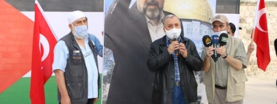 أداء صلاة الغائب على روح فقيد الأمة العربية والإسلامية الدكتور رمضان عبدالله شلح في مسجد الفاتح في اسطنبول
