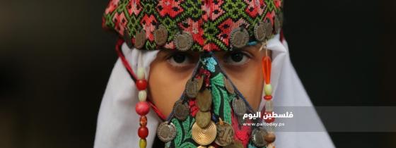 مدرسة دير البلح تنظم معرضًا بعنوان "ثريات مضيئة في سماء دير البلح"