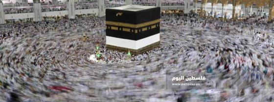 استمرار توافد مئات آلاف الحجاج إلى مكة المكرمة لأداء فريضة الحج في السعودية