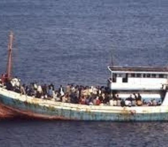 قارب مهاجرين
