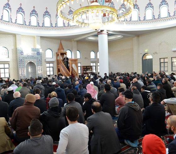 صلاة عيد الأضحى من مدينة ملبورن الاسترالية.