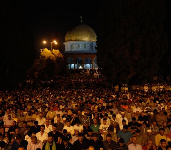  ليلة القدر في المسجد الاقصى‎ المبارك ‫(38928899)‬ ‫‬