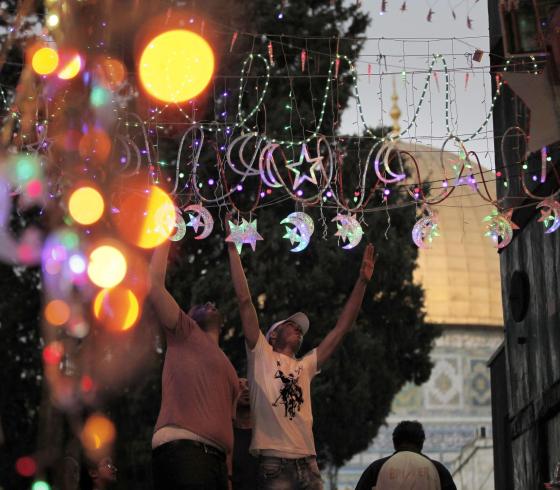 تزين المسجد الأقصى المبارك في شهر رمضان