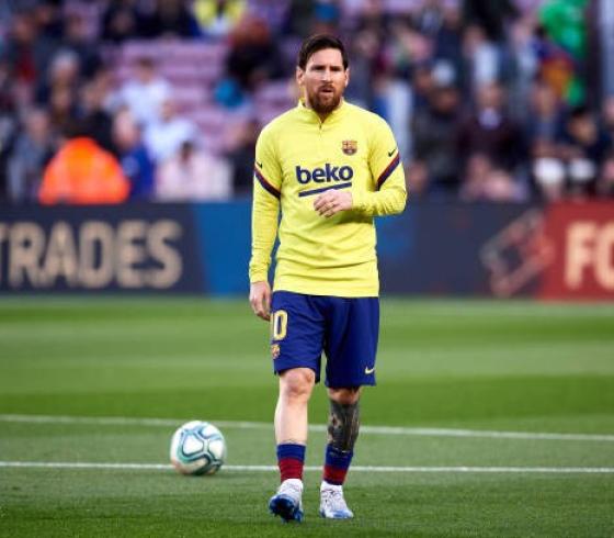 ليونيل ميسي نجم برشلونة الأسباني