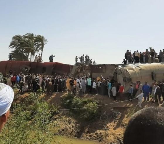 حادثة تصادر قطارين بسوهاج.jpg
