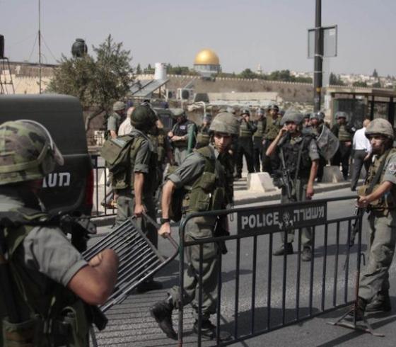 الاحتلال يعتقل ثلاثة مواطنين من القدس
