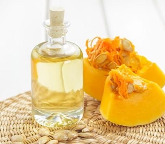 فوائد وأضرار زيت القرع أو بذور اليقطين