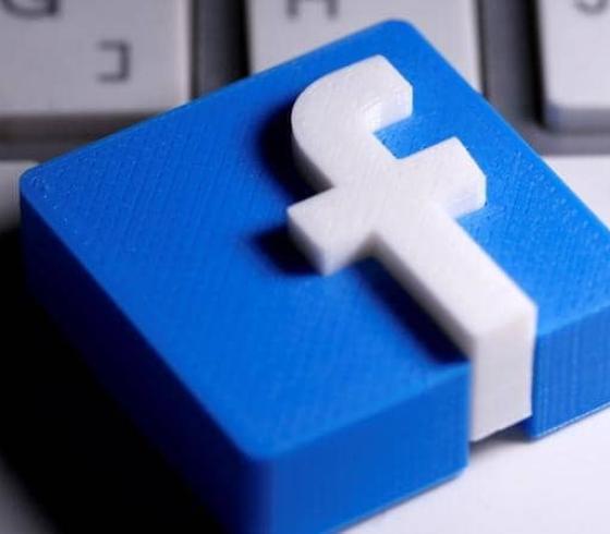 خسائر كبيرة يتكبدها الفيسبوك جراء انهيار أسهم البورصة