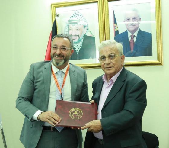 القدس المفتوحة و بي بال