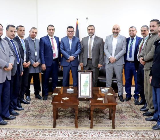 المستشار المدهون يستقبل وفداً من شركة جوال