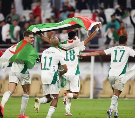 علم الجزائر.jpg