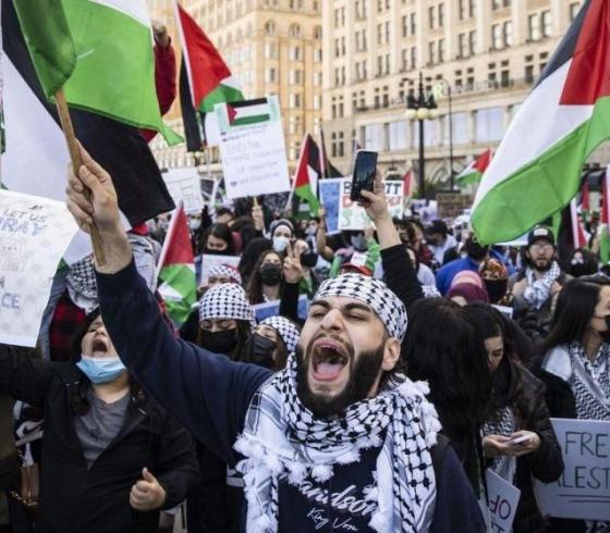 تظاهرات في أمريكا دعما لفلسطين.jpg