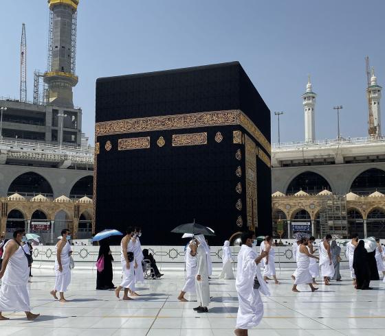 معتمرون.jpg