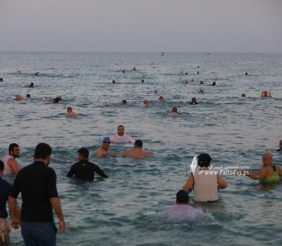 سباحة فى بحر  قطاع غزة (3).jpg