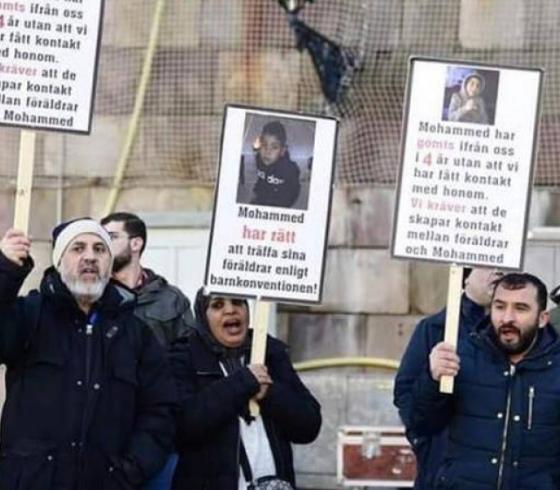 احتجاجات اللاجين في السويد.jfif