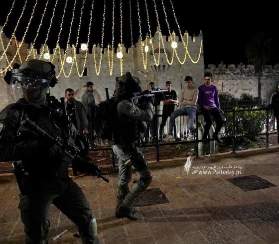 5 إصابات إحداها لمسعف خلال مواجهات مع الاحتلال شمال القدس