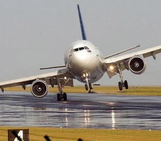 طائرة.jpg