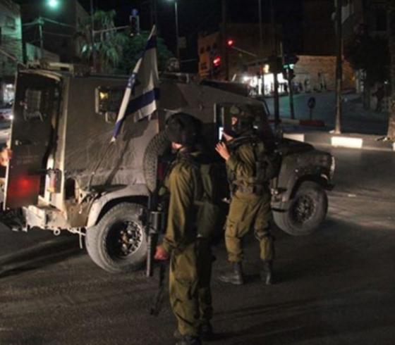 الاحتلال يقتحم بلدة بيرنبالا بالقدس ويستولي على مركبة