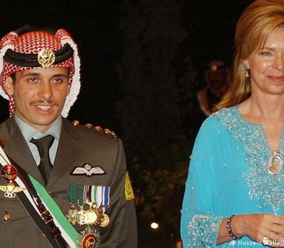 أول تعليق للملكة نور بعد قرار تقييد تحركات نجلها الأمير حمزة