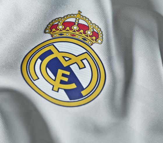 رسميا.. ريال مدريد يعلن التعاقد مع تشواميني