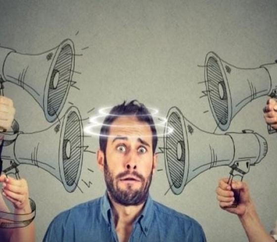 ارضاء الناس على حساب أنفسنا