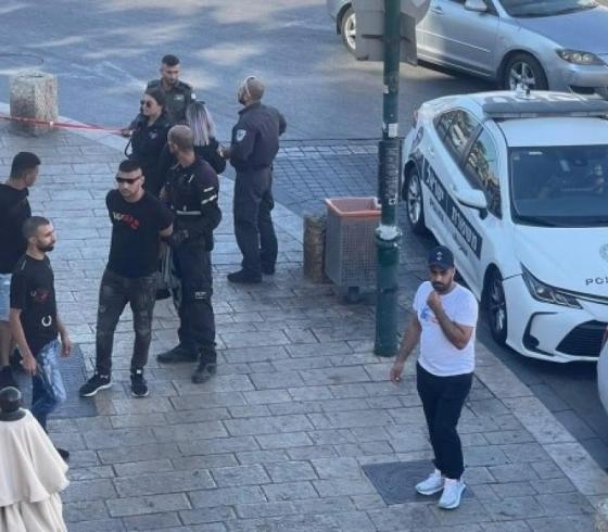 قناة "إسرائيلية" تزعم : الفلسطيني الذى اعتقل في يافا اعترف بالتخطيط لتنفيذ عملية إطلاق نار