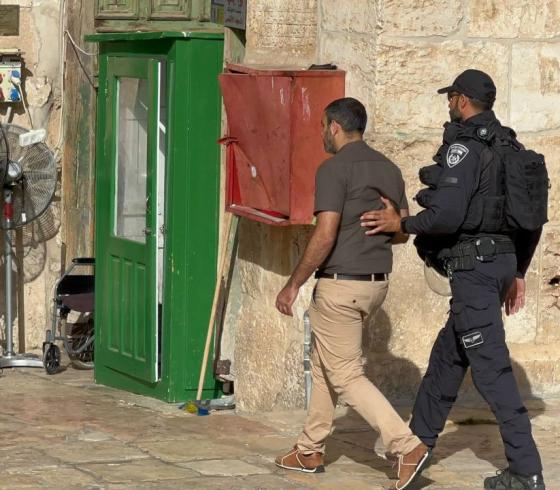 الاحتلال يعتقل شابين من القدس