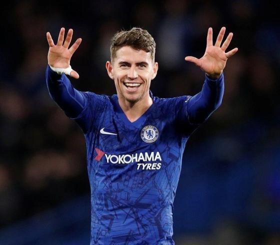 برشلونة يراقب صفقة جديدة من تشيلسي