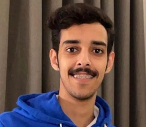 مشعل العتيبي.