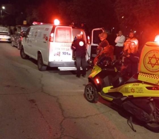 إصابة مستوطنة بجروح خطيرة في "كريات اربع" بالخليل