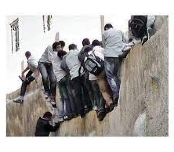 هروب طلاب.jpg