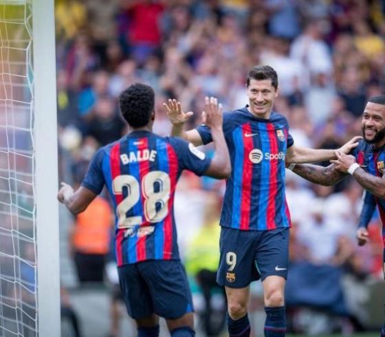 تشكيلة فريق برشلونة ومانشستر يونايتد في ثمن نهائي من الدوري الأوروبي 2022 .. اسم المعلق على مباراة برشلونة ومانشستر يونايتد
