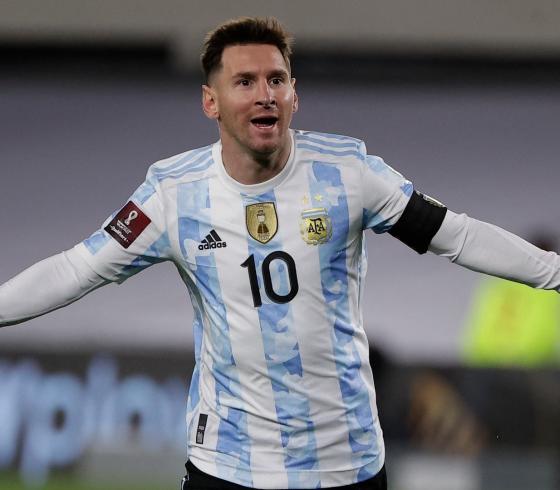 مونديال قطر.. أول تعليق لميسي بعد تحطيمه رقم مارادونا القياسي