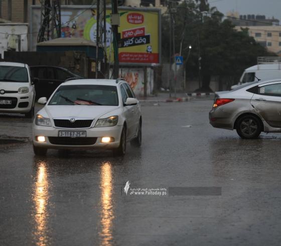 المواطنين لإتباع إجراءات السلامة