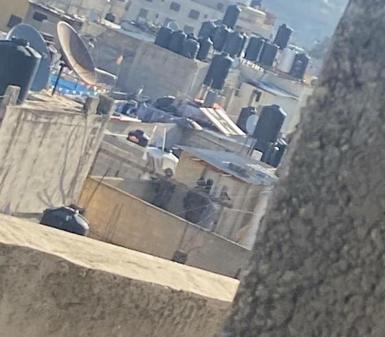 اعتقال شاب.jpg