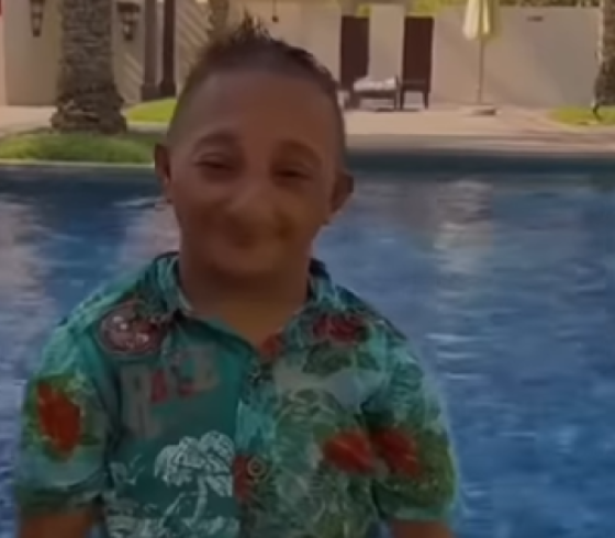 عزيز القزم.