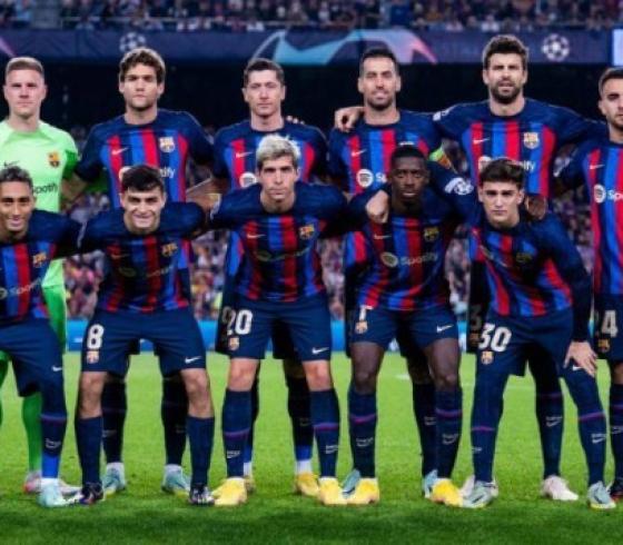 "تشافي" يعلن قائمة برشلونة للقاء مانشستر يونايتد غداً الخميس