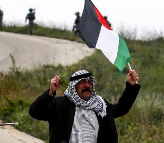 يوم الأرض.jpg