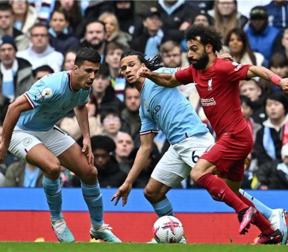 مانشستر سيتي يتغلب على ضيفه ليفربول بـرباعية في الدوري