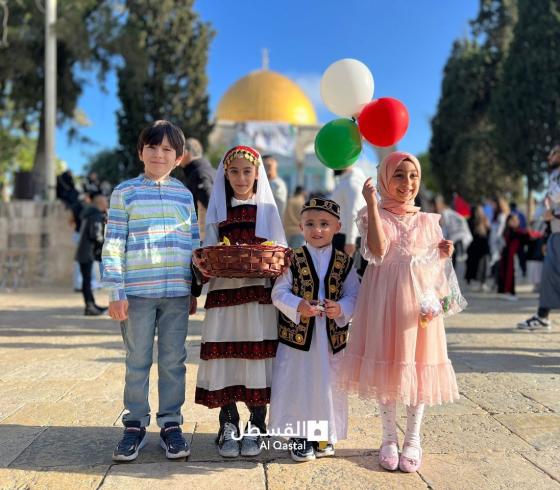 أجواء البهجة بعيد الفطر في المسجد الأقصى ومدينة القدس المحتلة