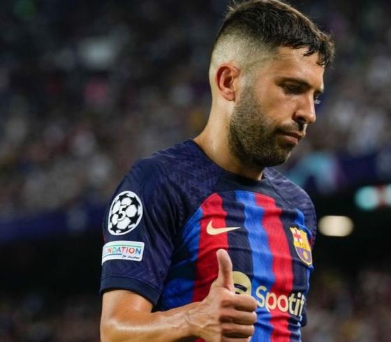 برشلونة يعلن رحيل لاعبه المخضرم جوردي ألبا نهاية الموسم